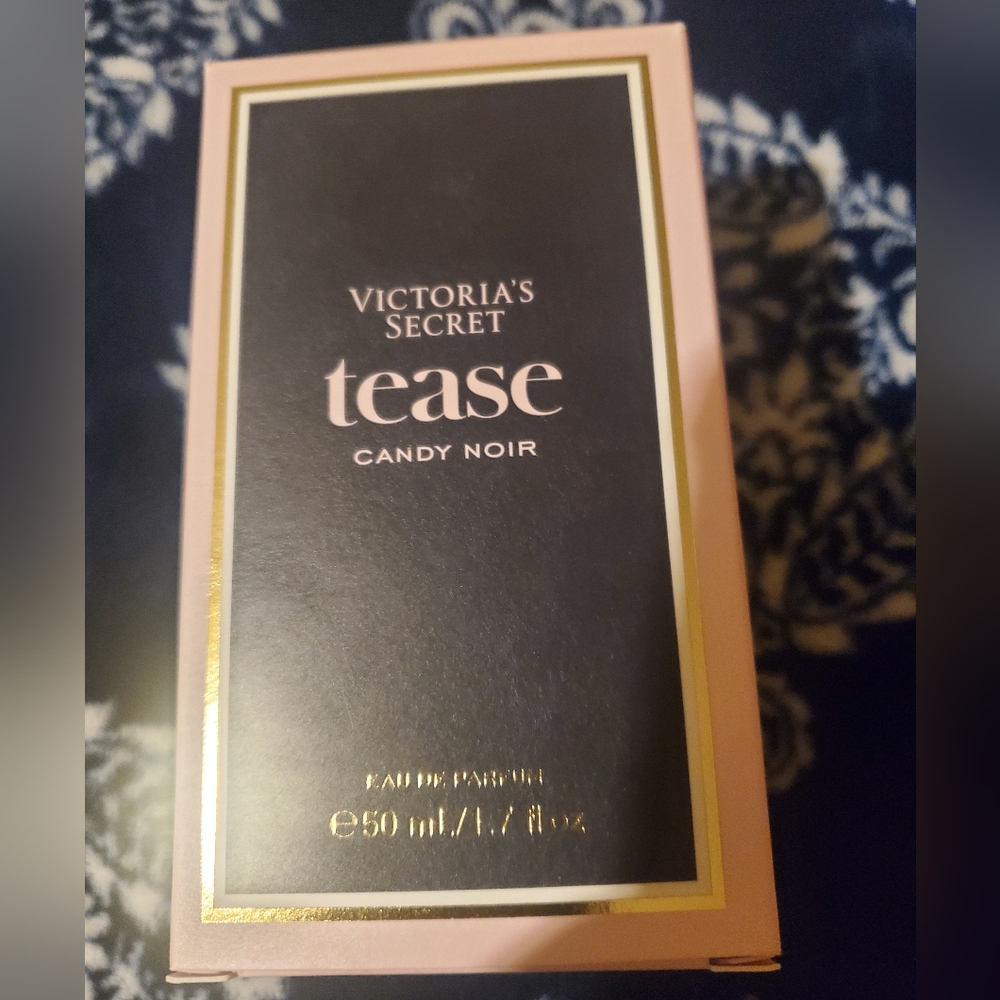 Victoria Secret tease candy noir perfume
